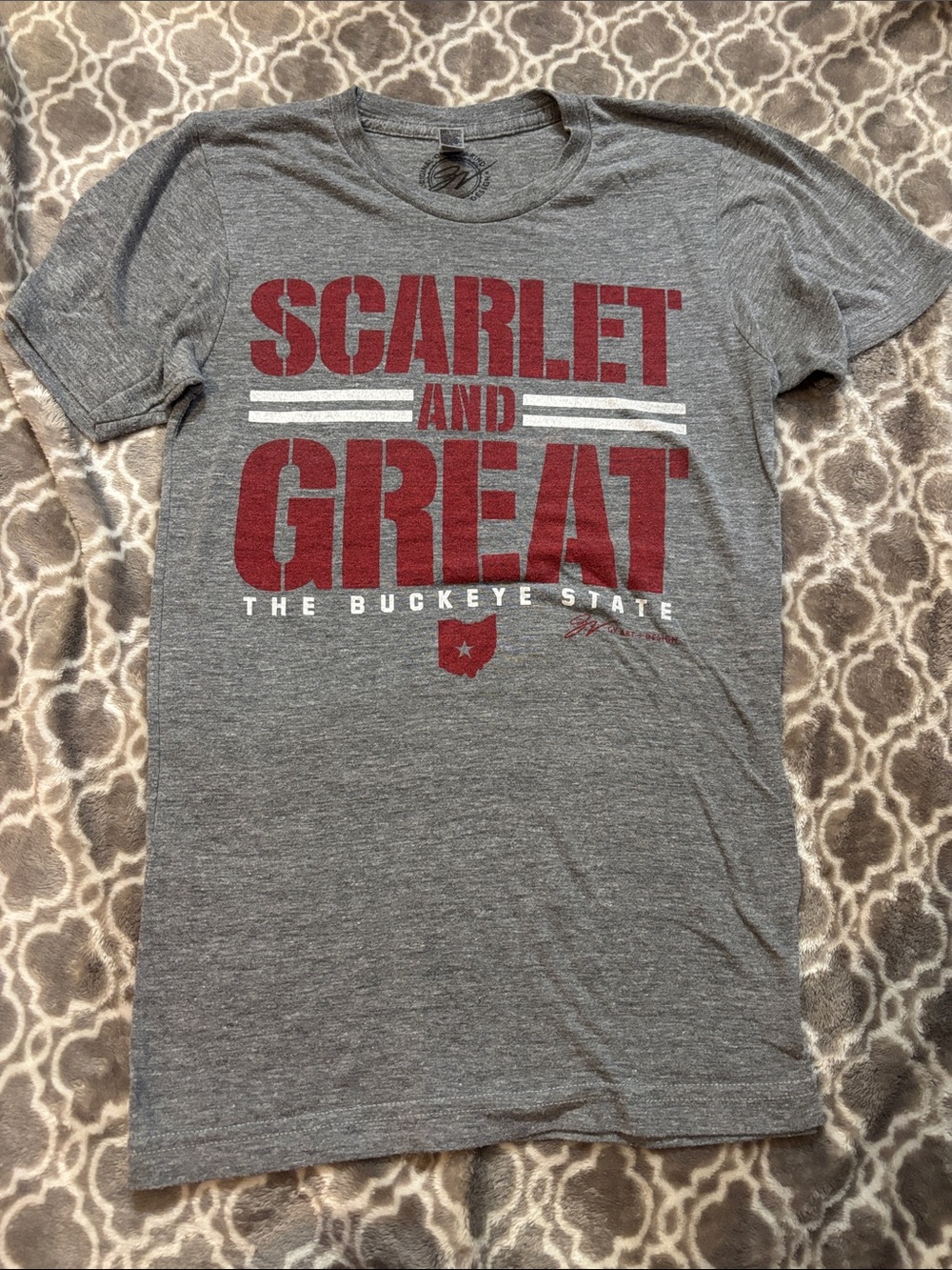 Scarlet and Great Gray Graphic Tee